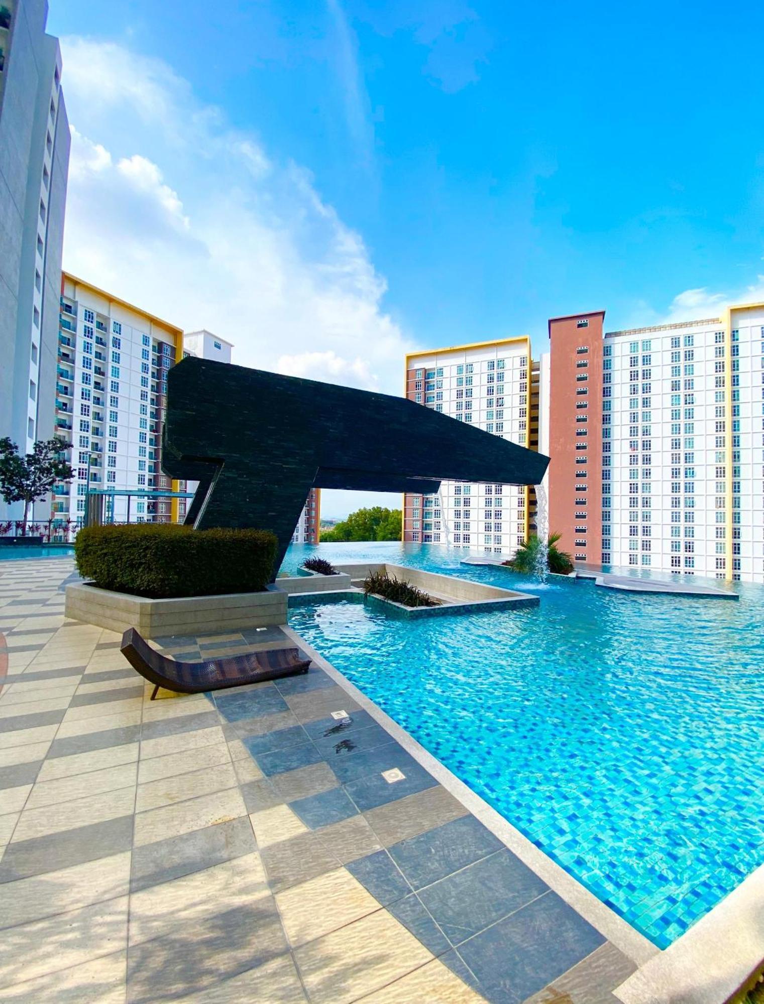 2 Bedrooms Suites At Mesahill Nilai With Mall By D'Kay Homes, Near Usim Klia Exterior photo