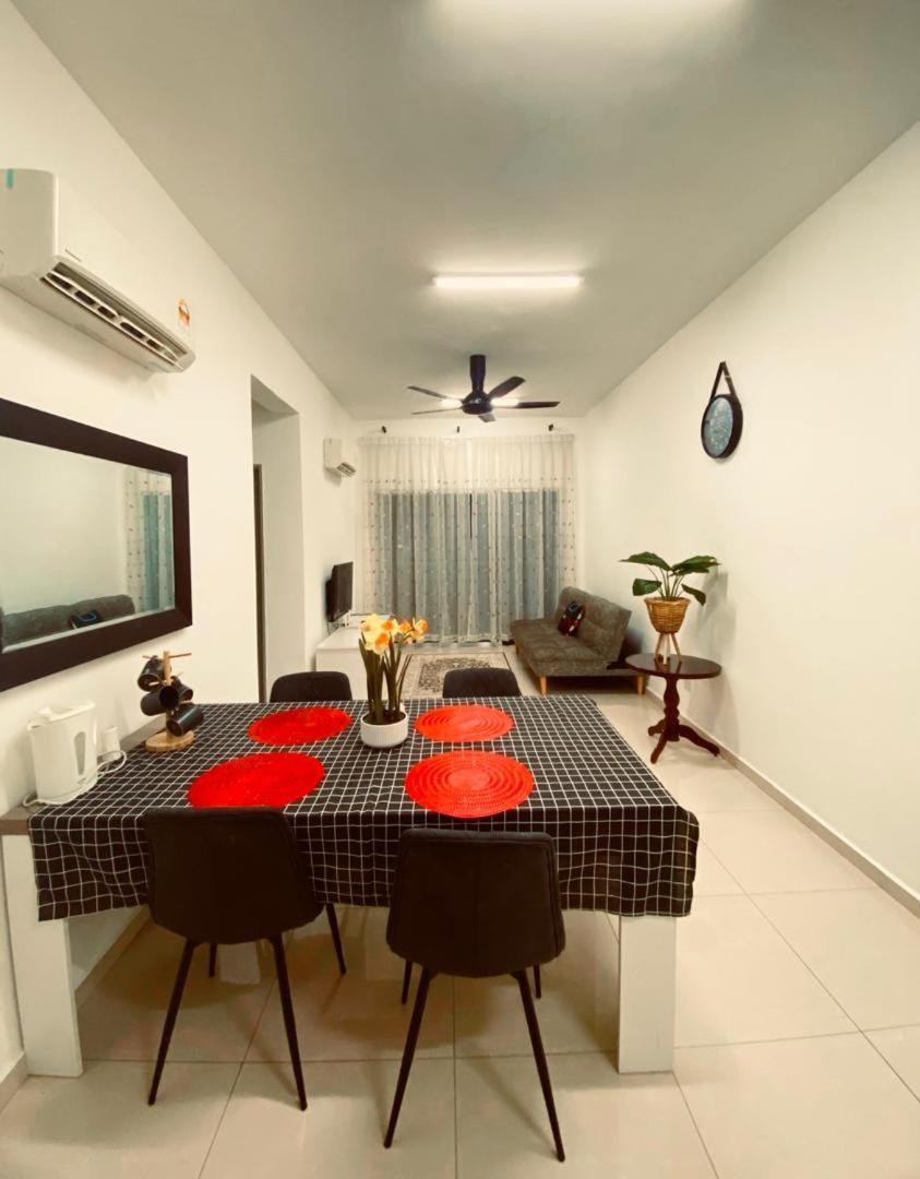 2 Bedrooms Suites At Mesahill Nilai With Mall By D'Kay Homes, Near Usim Klia Exterior photo